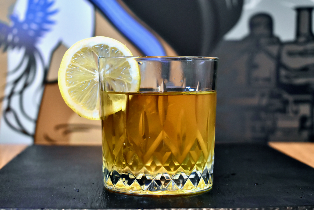 Coktail maison blue factory - chateau thebaud restaurant BBQ