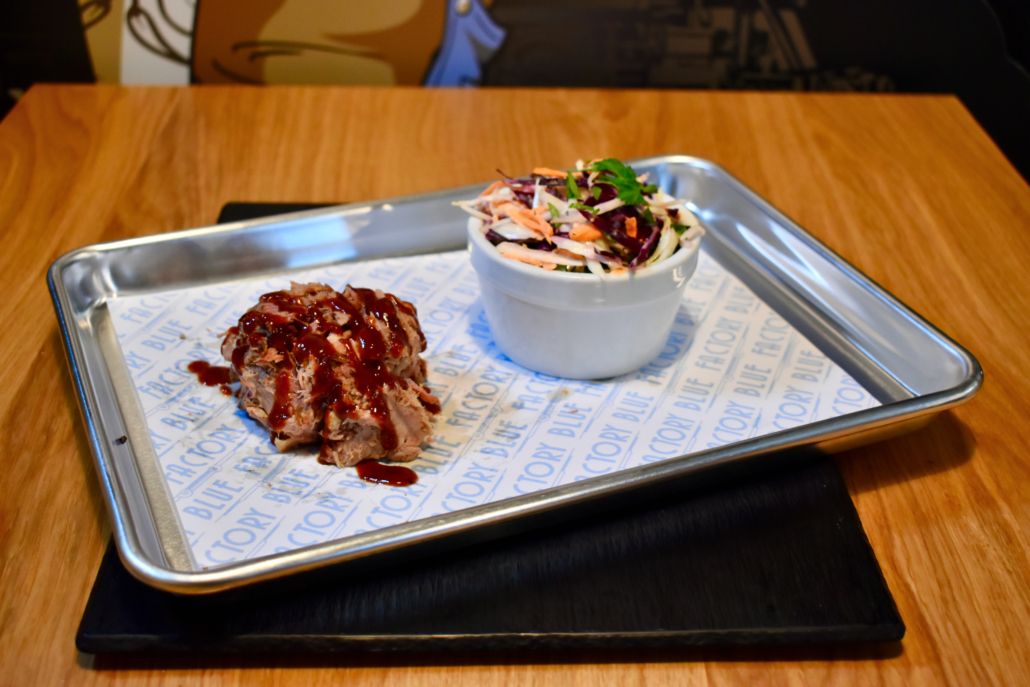 Pull pork Barbecue Bowl Blue Factory Restaurant BBQ Barbecue Chateau-Thébaud
