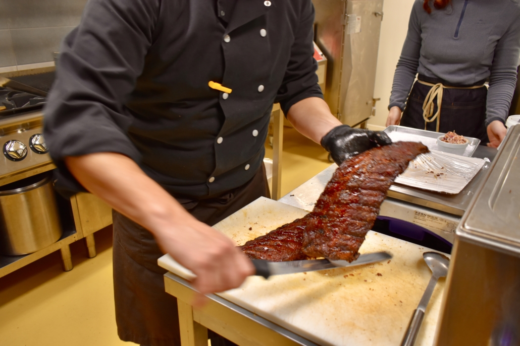 Ribs cuit au barbecue Low & Slow restaurant Blue Factory Chateau Thébaud, Maisdon-sur-sèvres, Le Bignon, Aigrefeuille-sur-maine, Montbert