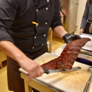 Ribs cuit au barbecue Low & Slow restaurant Blue Factory Chateau Thébaud, Maisdon-sur-sèvres, Le Bignon, Aigrefeuille-sur-maine, Montbert